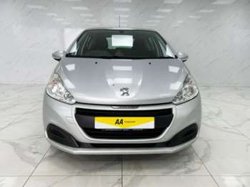 Used Peugeot 208 2015 for sale - 74391213: Photo