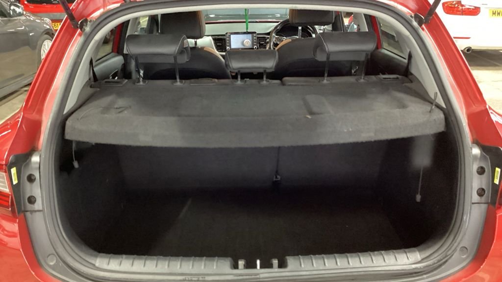 Used Kia Stonic 2019 for sale - 77734817: Photo 15