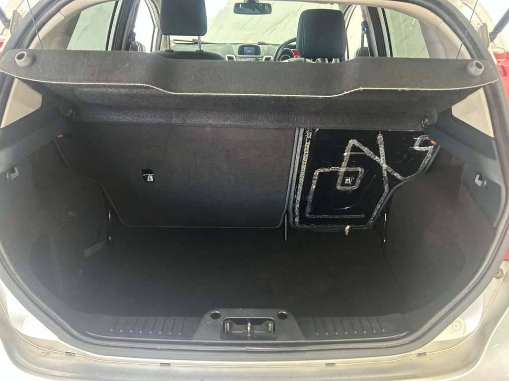 Used Ford Fiesta 2012 for sale - 76883482: Photo 19