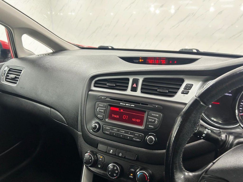 Used Kia Ceed 2014 for sale - 77642536: Photo 14