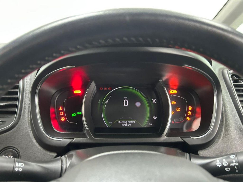 Used Renault Scenic 2017 for sale - 76267043: Photo 17