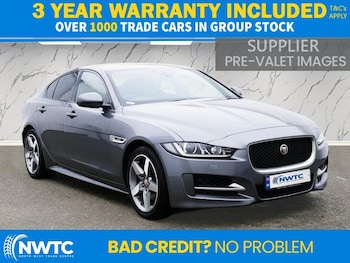 Used Jaguar XE 2017 for sale - 79385055: Photo
