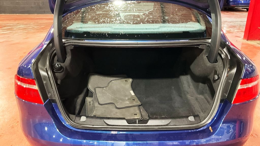 Used Jaguar XE 2016 for sale - 76724972: Photo 12