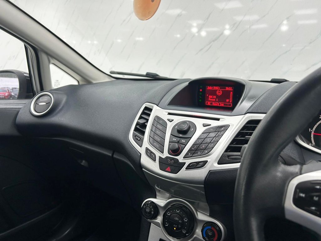 Used Ford Fiesta 2012 for sale - 76376254: Photo 7