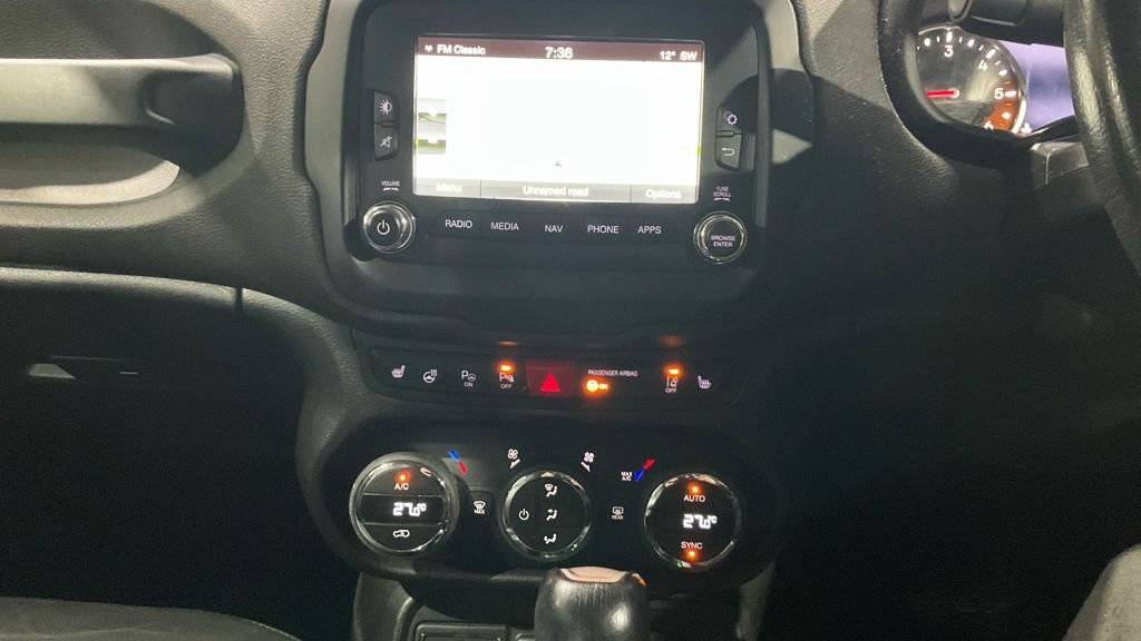 Used Jeep Renegade 2016 for sale - 76923907: Photo 9