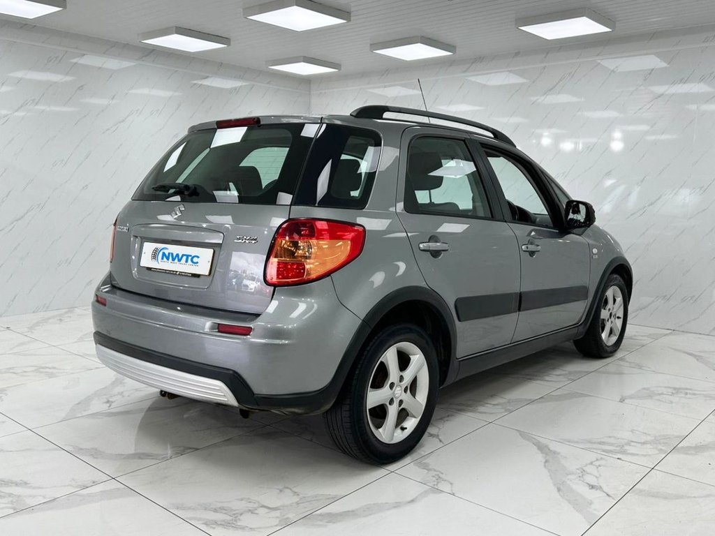 Used Suzuki SX4 2010 for sale - 76105334: Photo 10
