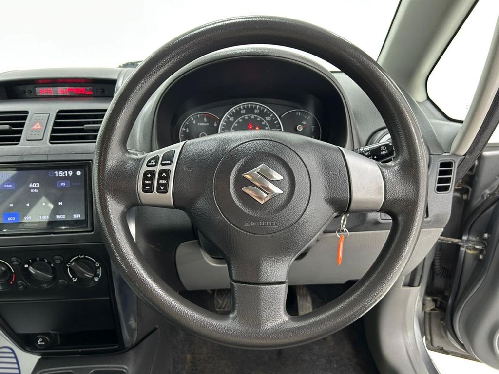 Used Suzuki SX4 2010 for sale - 76105334: Photo 12