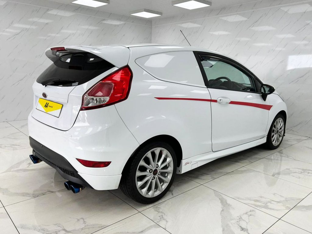 Used Ford Fiesta 2015 for sale - 76527252: Photo 9