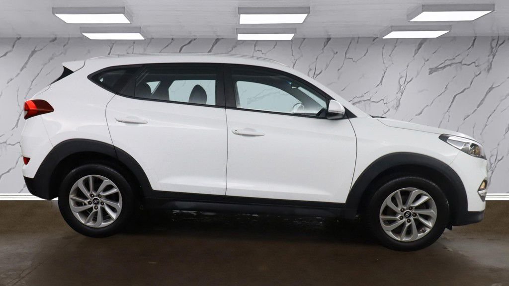 Used Hyundai TUCSON 2017 for sale - 76724960: Photo 6