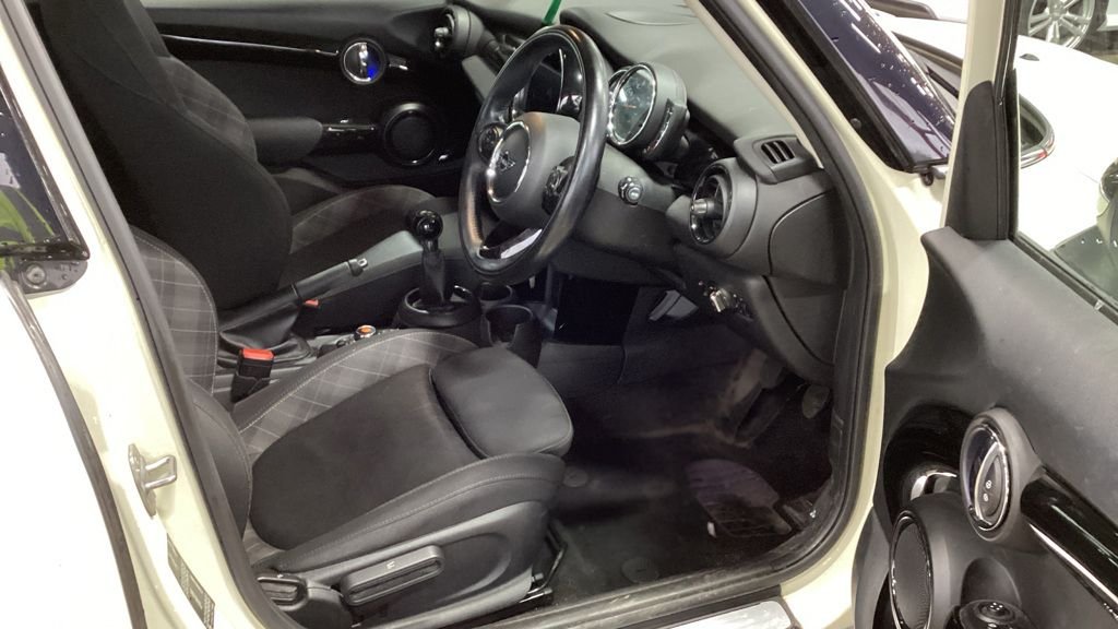 Used MINI Hatch 2018 for sale - 77140216: Photo 11