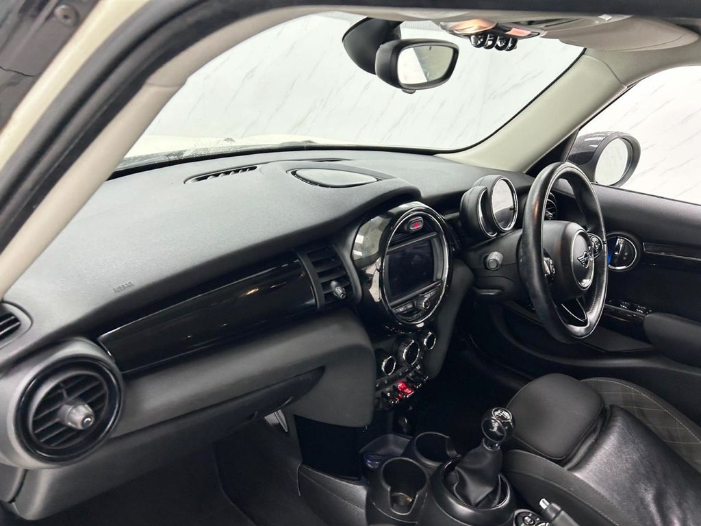 Used MINI Hatch 2018 for sale - 77140216: Photo 15