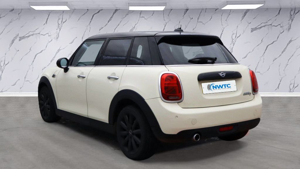 Used MINI Hatch 2018 for sale - 77140216: Photo 4