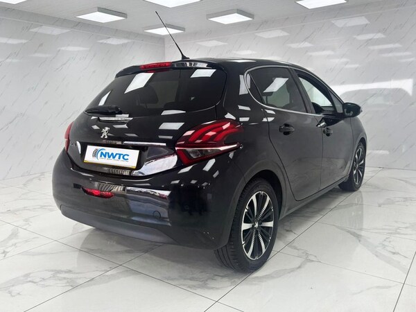 Used Peugeot 208 2018 for sale - 75088138: Photo 9