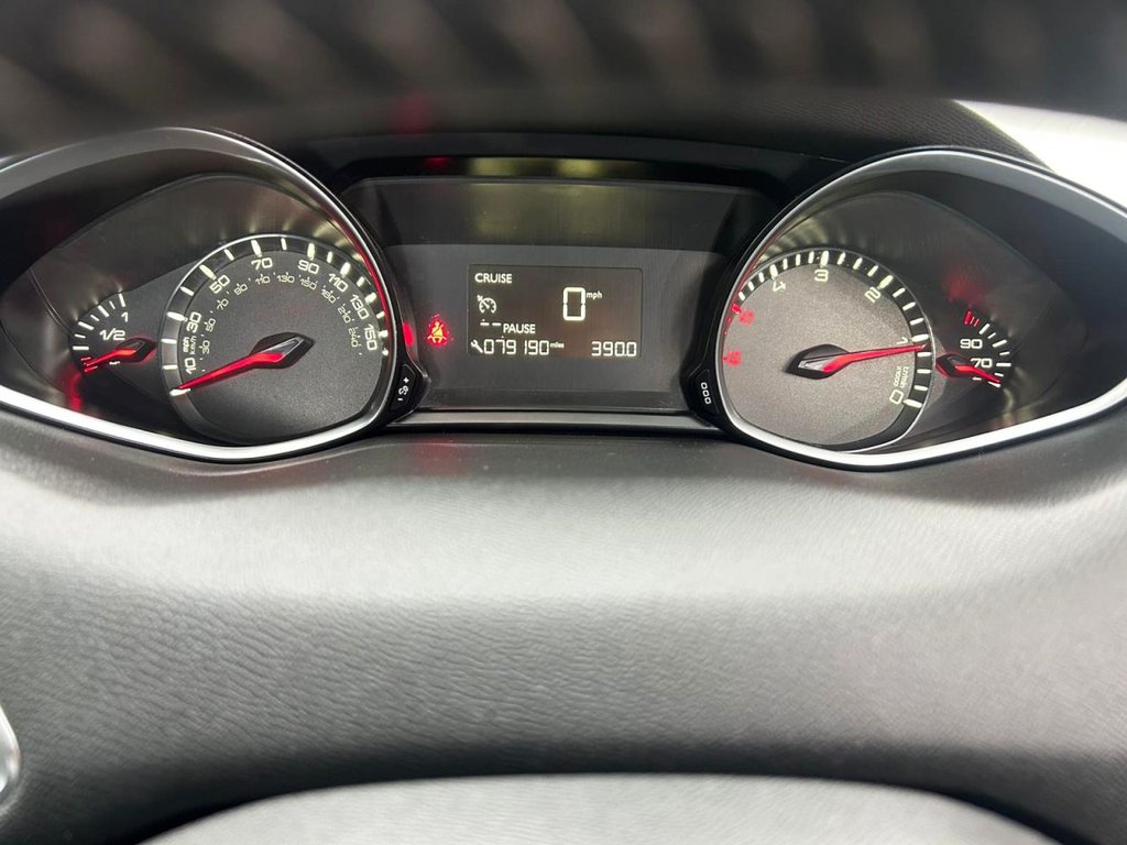 Used Peugeot 308 2015 for sale - 76068557: Photo 15
