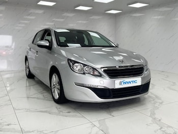 Used Peugeot 308 2015 for sale - 76068557: Photo 2