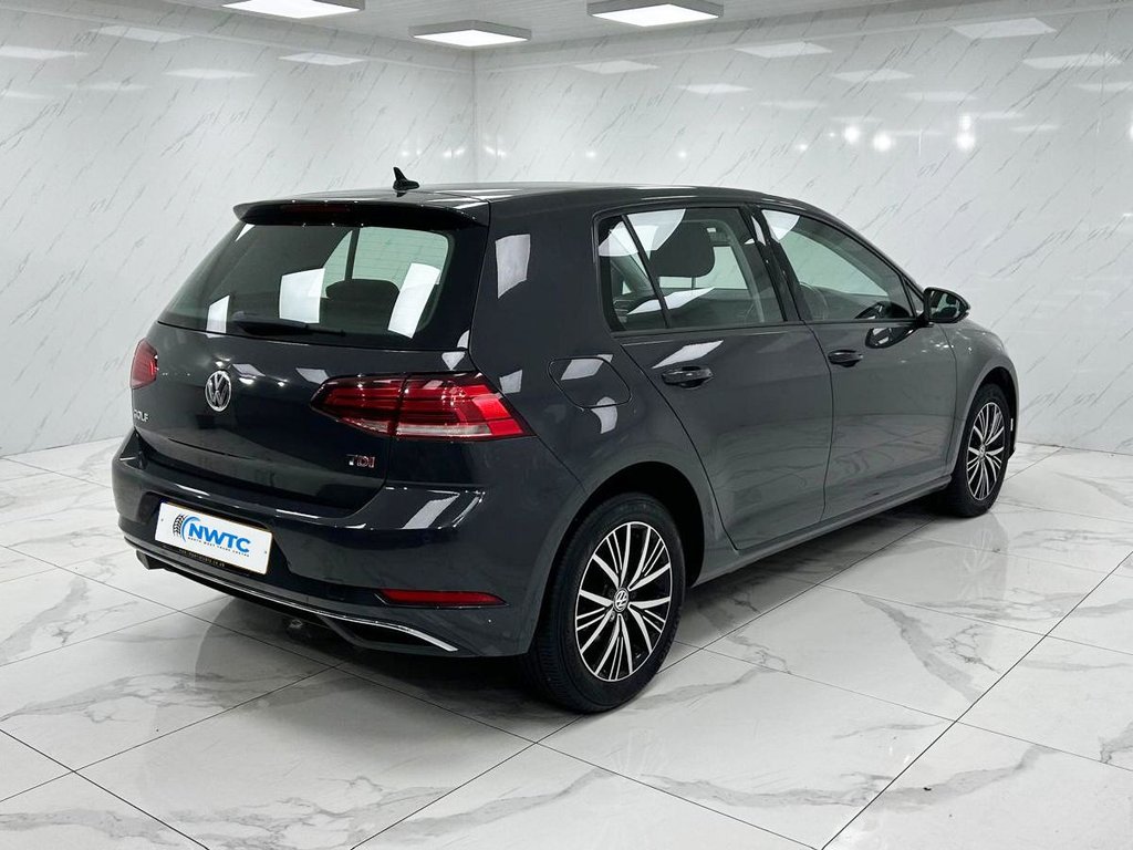 Used Volkswagen Golf 2017 for sale - 77020376: Photo 10