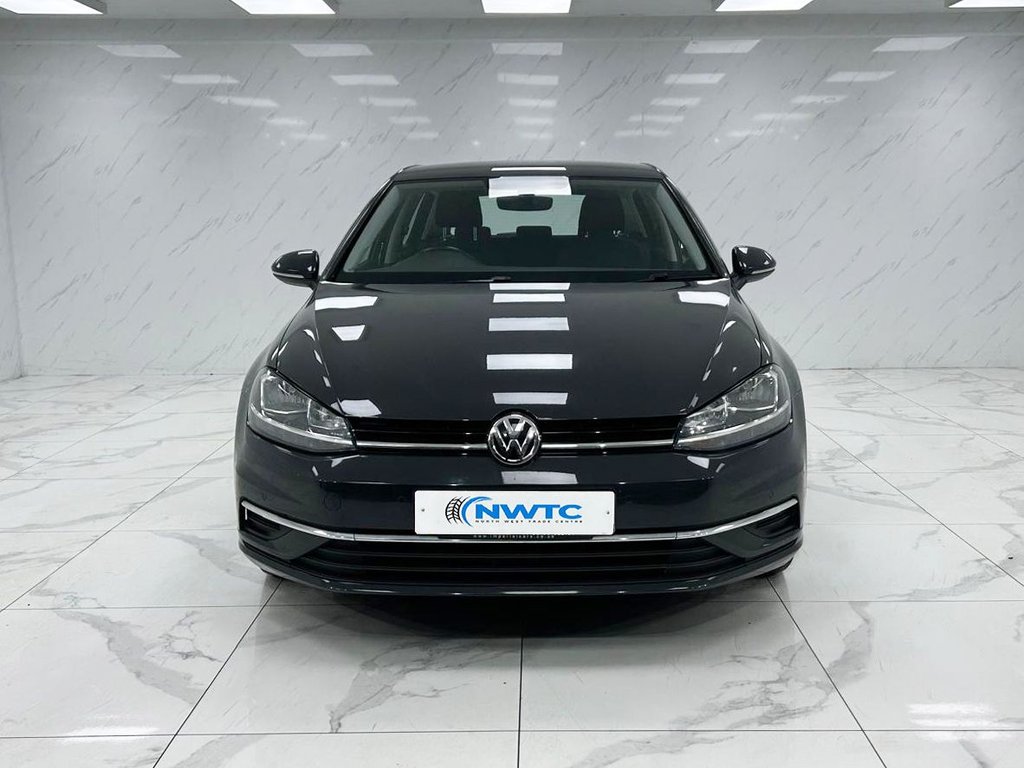 Used Volkswagen Golf 2017 for sale - 77020376: Photo 3