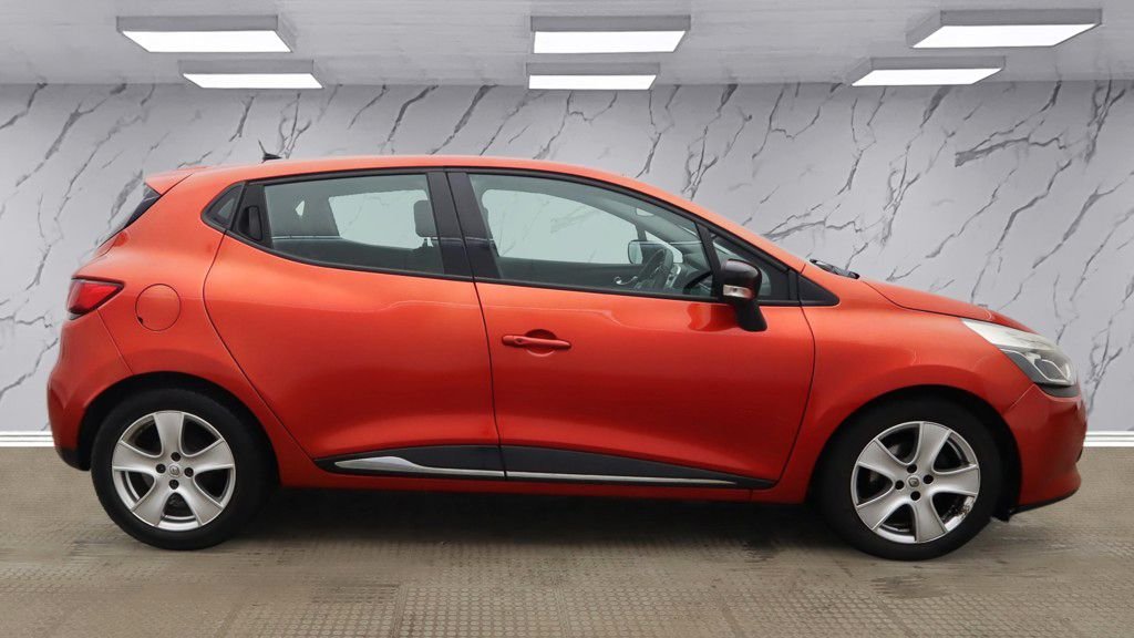 Used Renault Clio 2015 for sale - 77498893: Photo 8