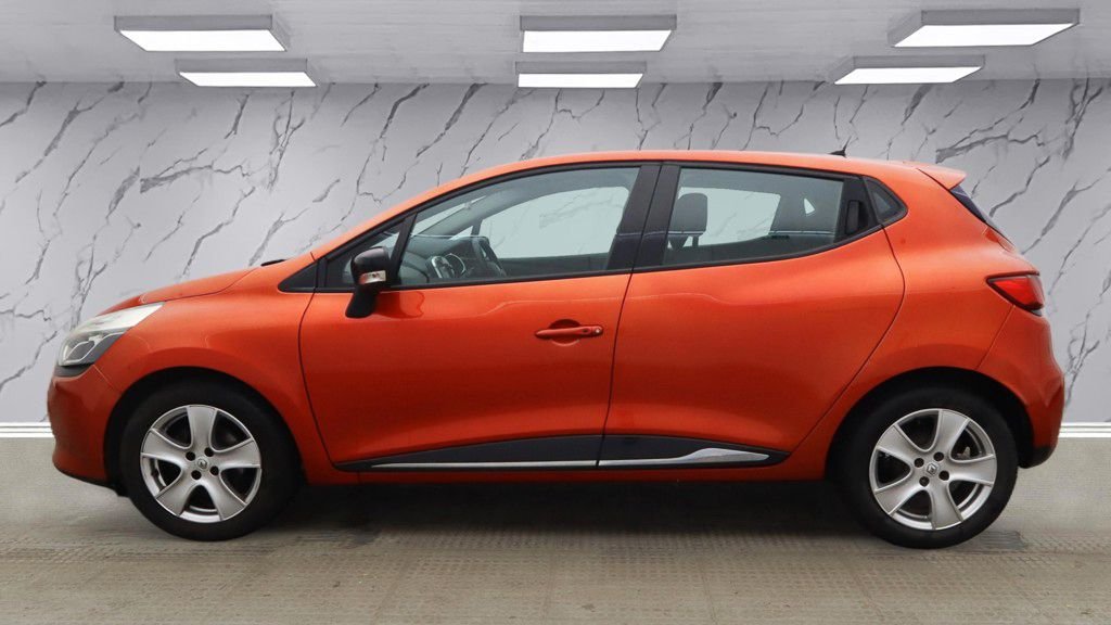 Used Renault Clio 2015 for sale - 77498893: Photo 9