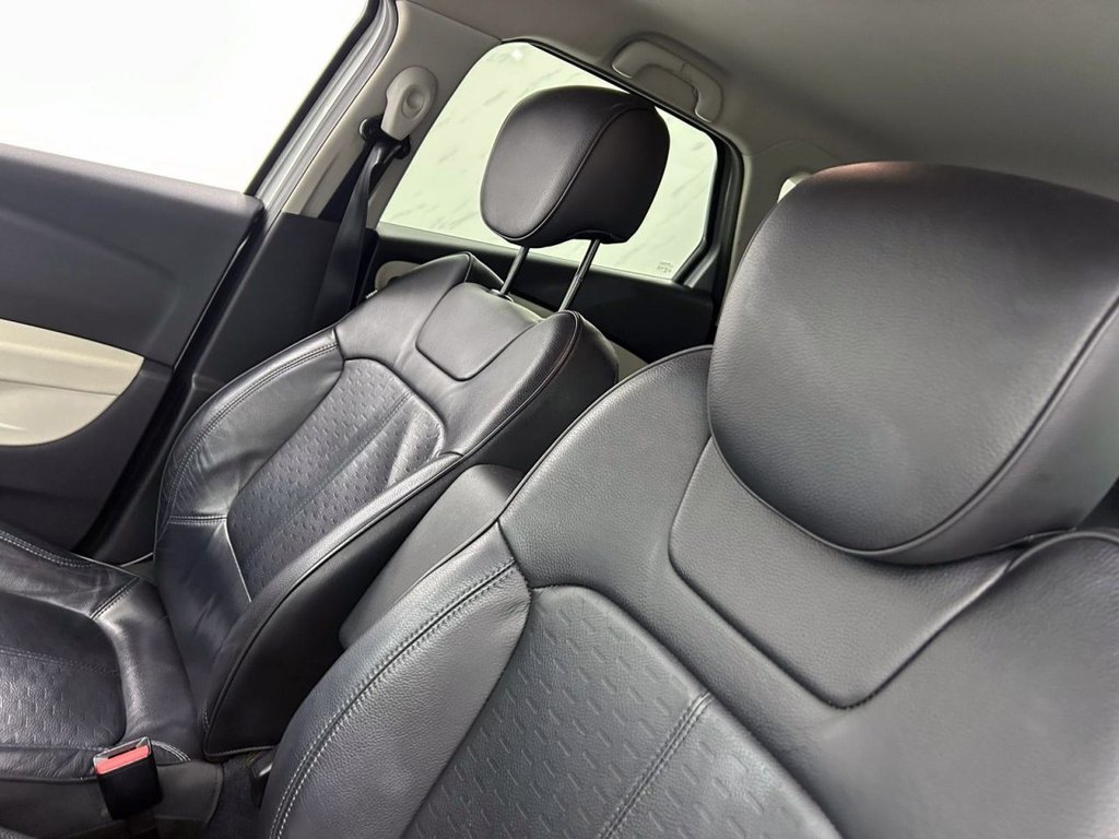 Used Renault Captur 2018 for sale - 76267354: Photo 12