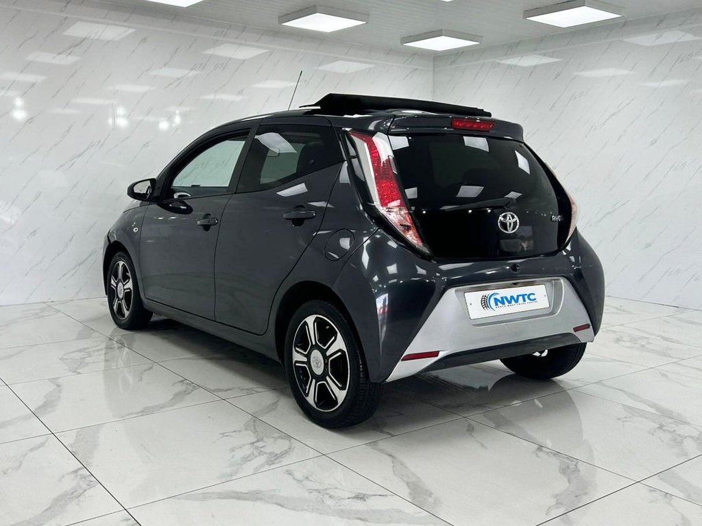 Used Toyota AYGO 2016 for sale - 76481536: Photo 6