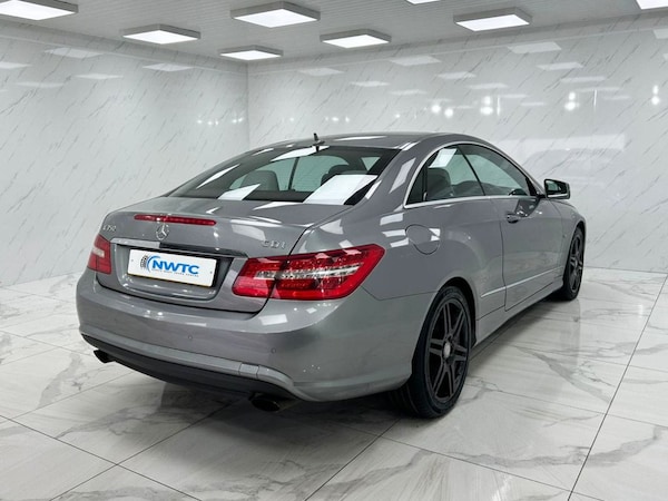 Used Mercedes-Benz E Class 2010 for sale - 76261323: Photo 10