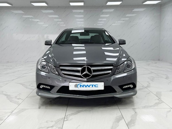 Used Mercedes-Benz E Class 2010 for sale - 76261323: Photo 4
