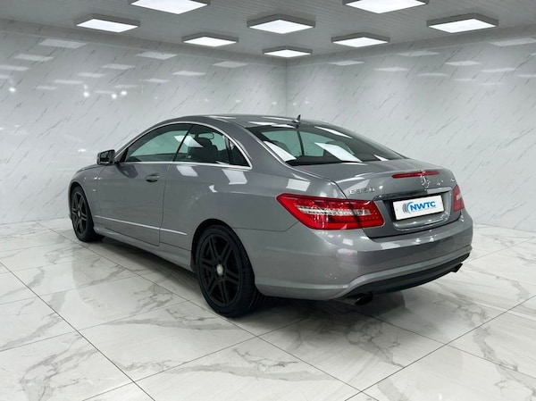 Used Mercedes-Benz E Class 2010 for sale - 76261323: Photo 7