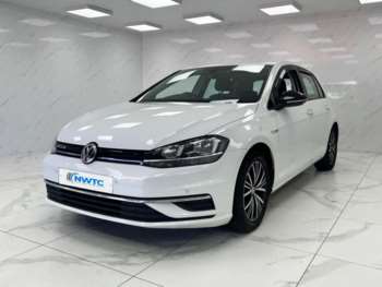 Used Volkswagen Golf 2018 for sale - 75230504: Photo