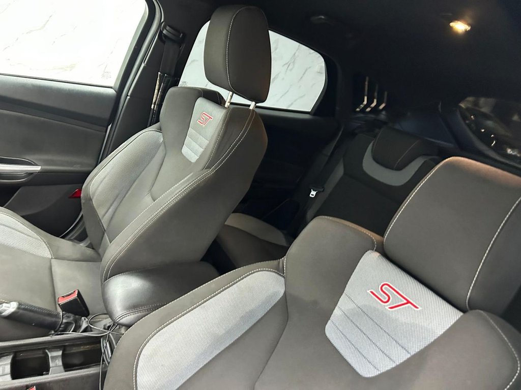 Used Ford Focus 2016 for sale - 77593978: Photo 14