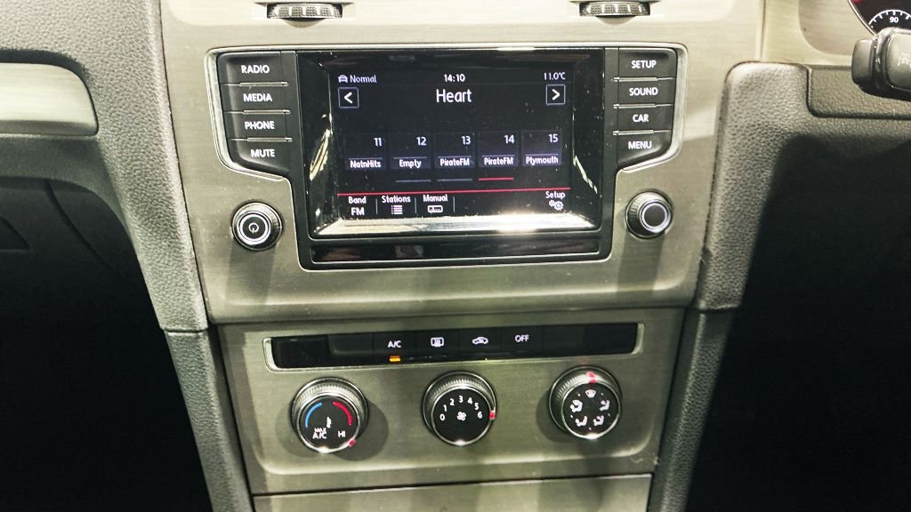 Used Volkswagen Golf 2014 for sale - 77498910: Photo 11