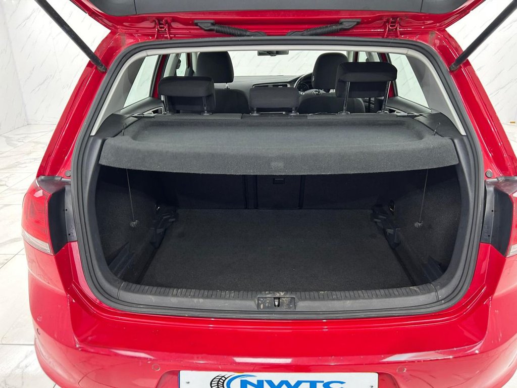 Used Volkswagen Golf 2014 for sale - 77498910: Photo 20