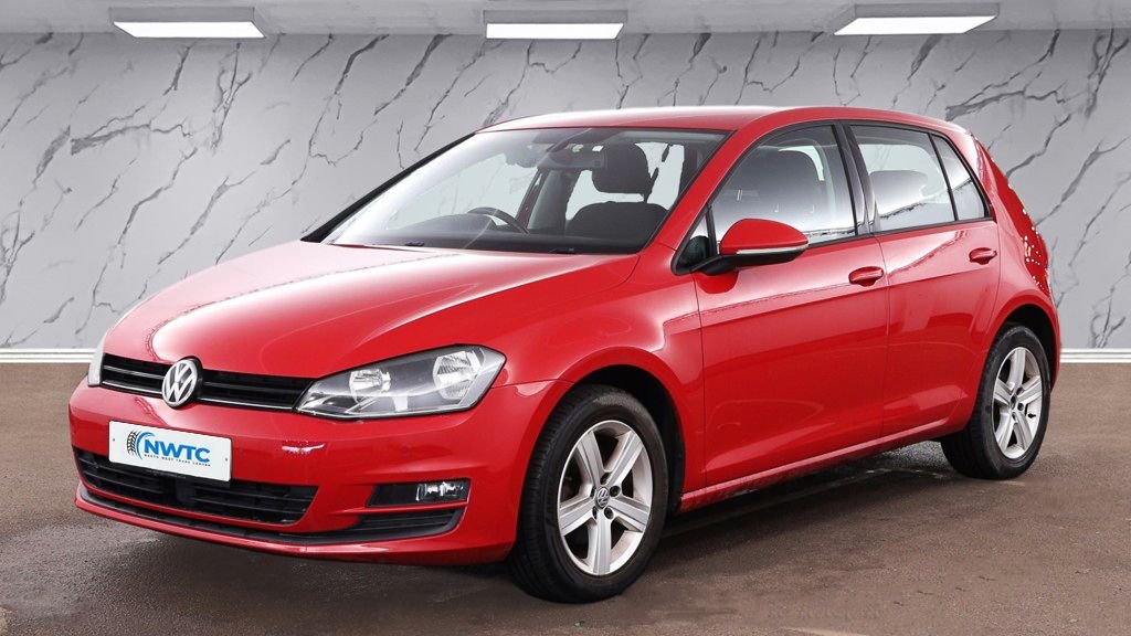 Used Volkswagen Golf 2014 for sale - 77498910: Photo 5