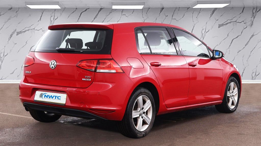 Used Volkswagen Golf 2014 for sale - 77498910: Photo 7