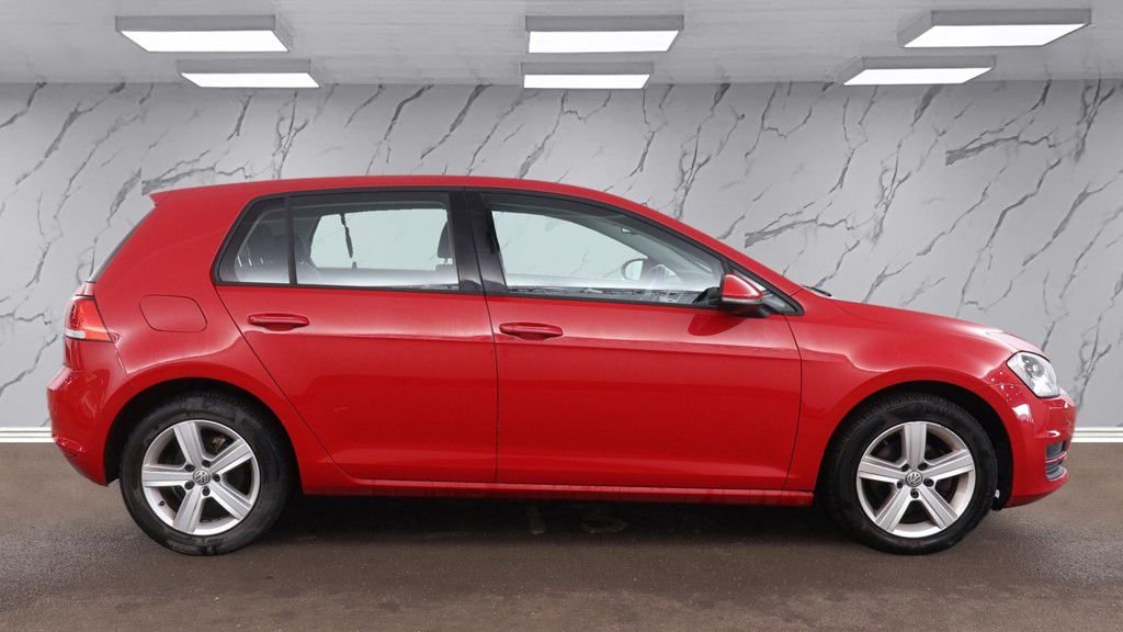 Used Volkswagen Golf 2014 for sale - 77498910: Photo 8