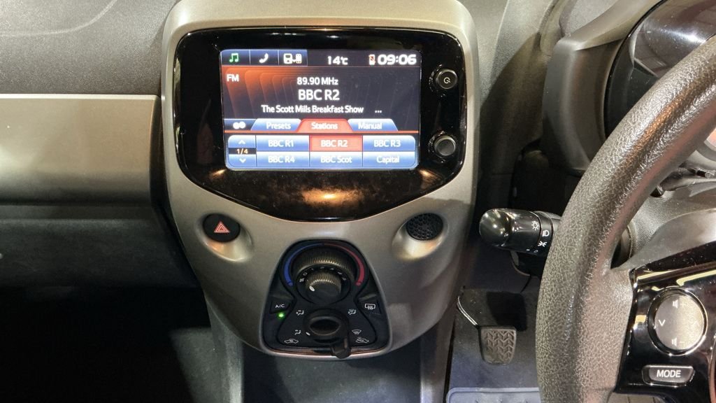 Used Peugeot 108 2016 for sale - 76081029: Photo 9