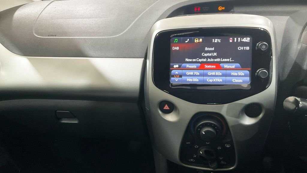 Used Peugeot 108 2016 for sale - 76923900: Photo 8