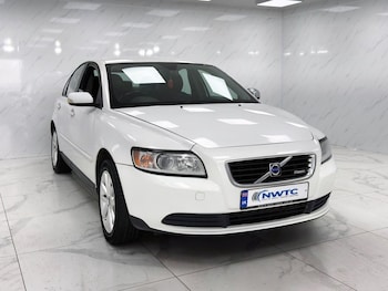 Used Volvo S40 2010 for sale - 79409477: Photo