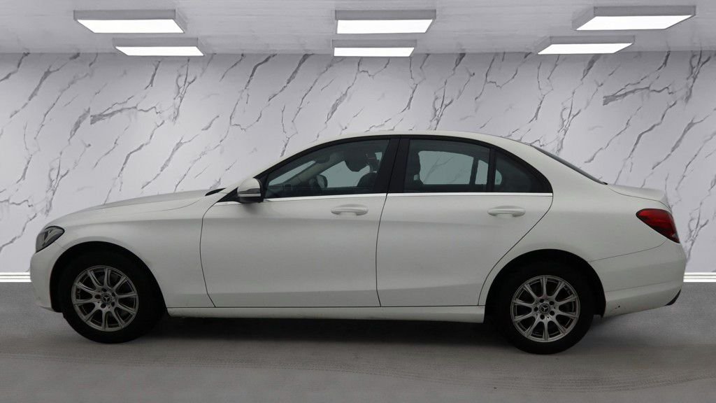 Used Mercedes-Benz C Class 2017 for sale - 77464143: Photo 9