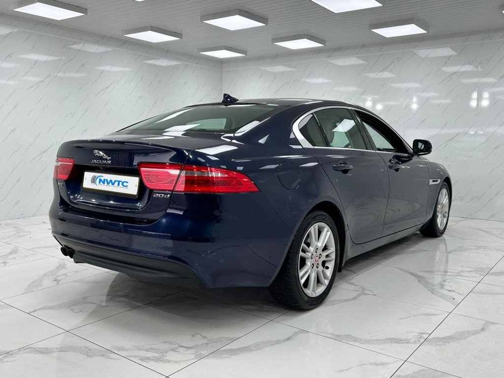 Used Jaguar XE 2016 for sale - 76056799: Photo 10