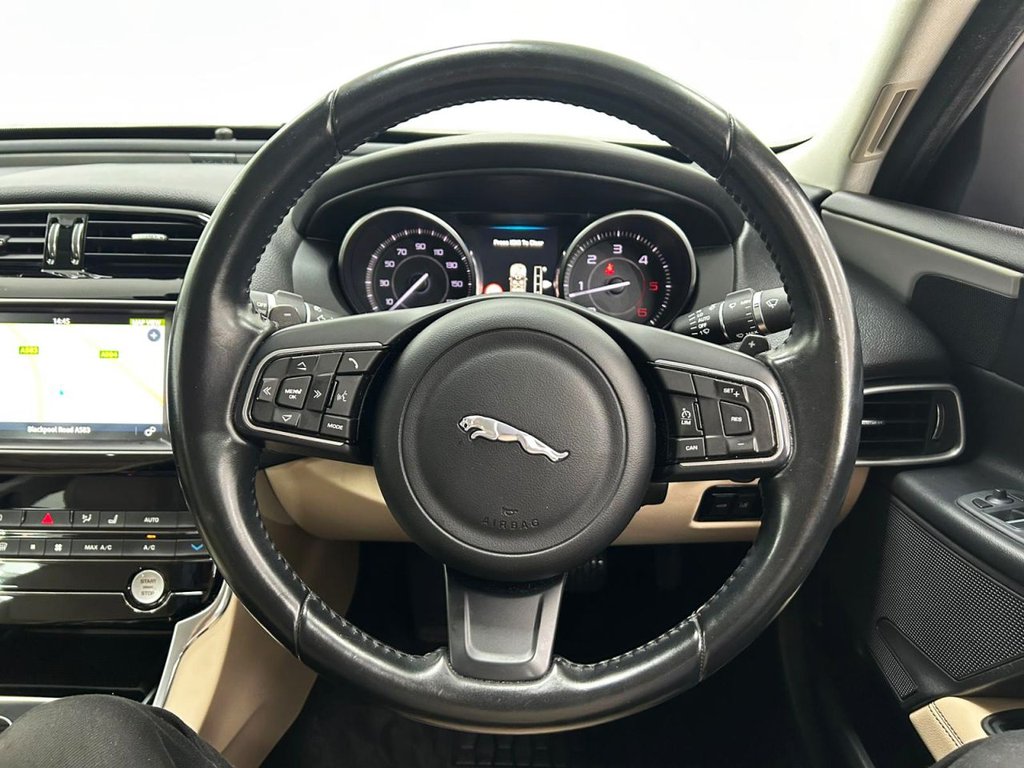 Used Jaguar XE 2016 for sale - 76056799: Photo 18
