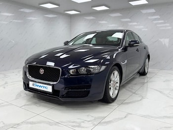 Used Jaguar XE 2016 for sale - 76056799: Photo