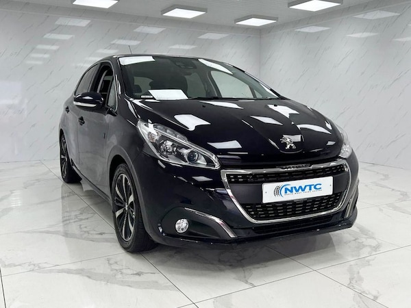 Used Peugeot 208 2019 for sale - 75703351: Photo 2
