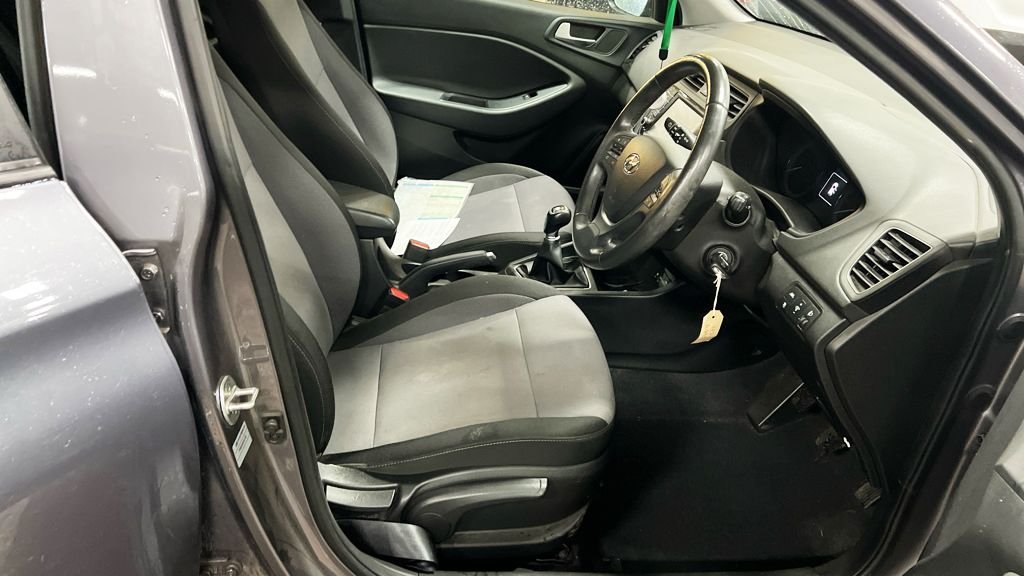 Used Hyundai i20 2016 for sale - 76768704: Photo 10