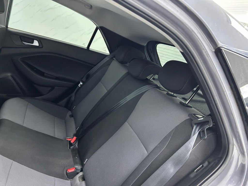 Used Hyundai i20 2016 for sale - 76768704: Photo 18