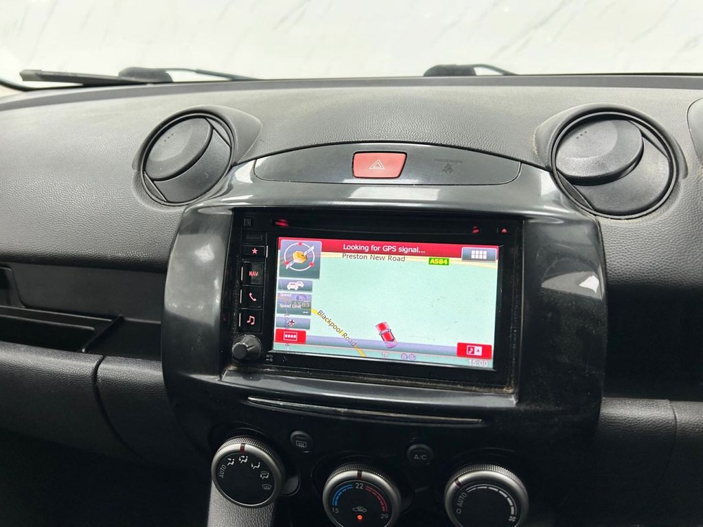 Used Mazda Mazda2 2014 for sale - 77407956: Photo 14