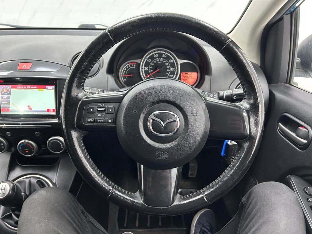 Used Mazda Mazda2 2014 for sale - 77407956: Photo 17