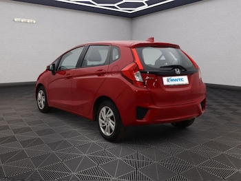 Used Honda Jazz 2016 for sale - 76081025: Photo 3