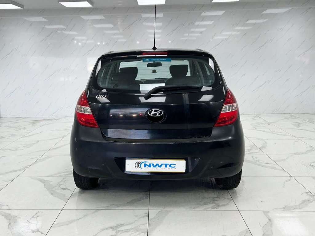 Used Hyundai i20 2011 for sale - 77792340: Photo 8