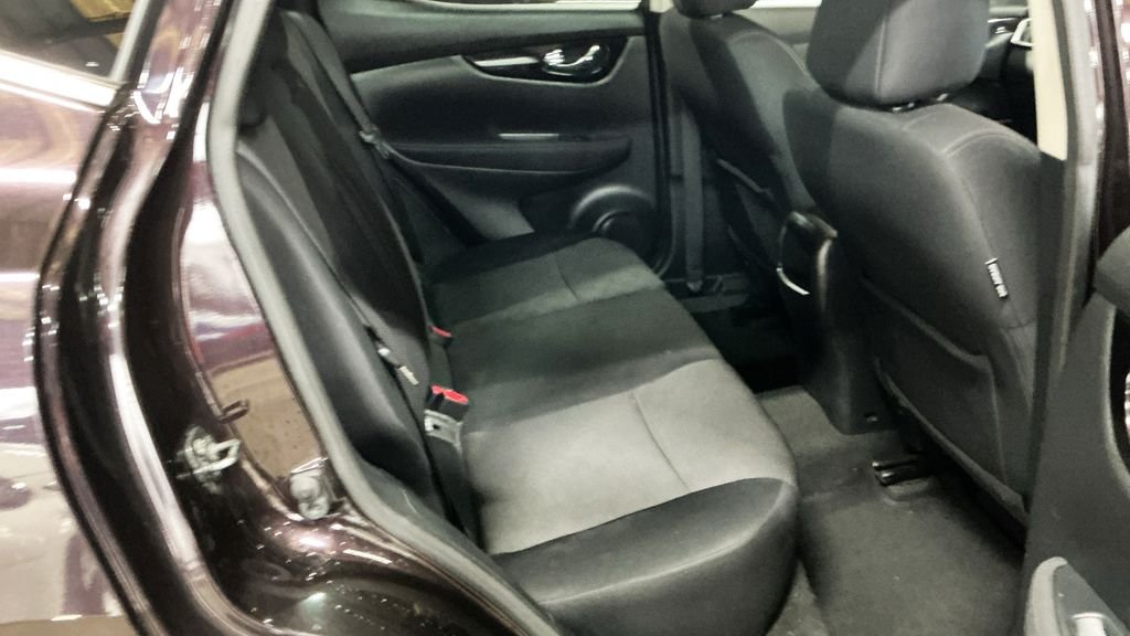 Used Nissan Qashqai 2015 for sale - 77498890: Photo 14